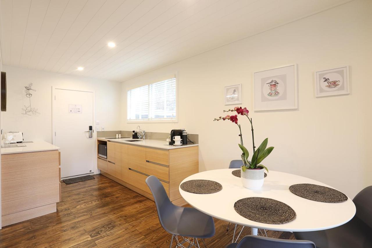 The Lodges At Transport World Invercargill Extérieur photo